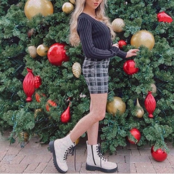 Off White Lace Up Combat Boots - Picture 9 of 10